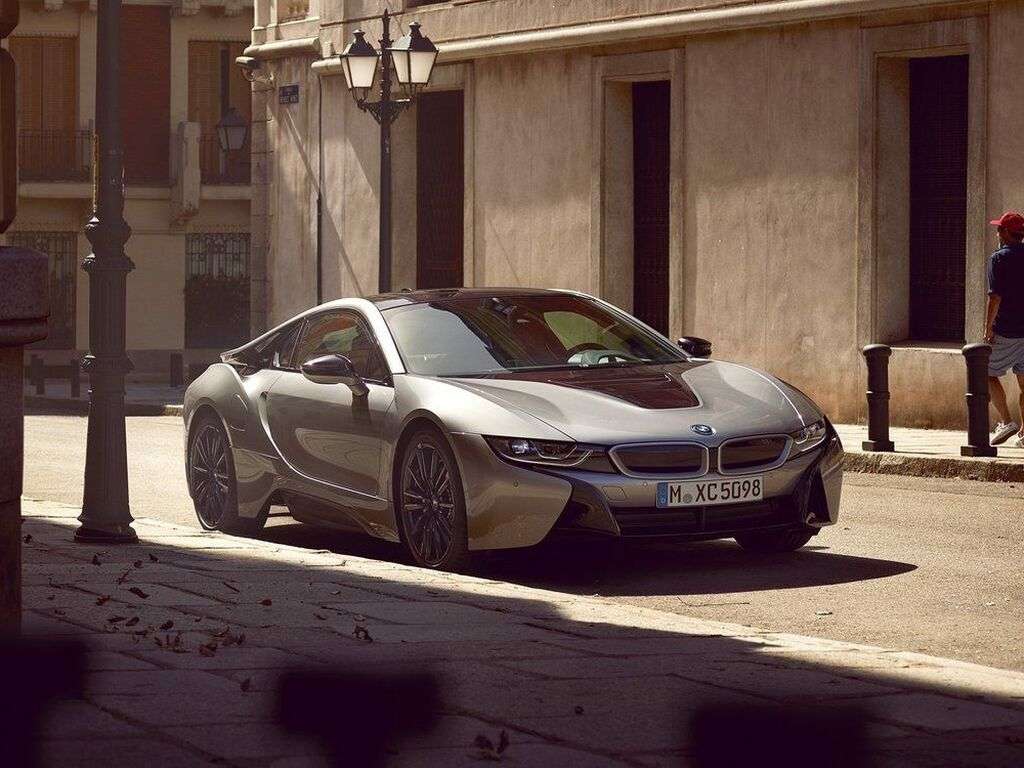 Bilmatter til BMW i8 L12/L15 2014 - 2020