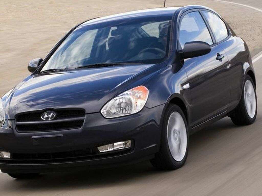 Bilmatter til Hyundai Accent 2005 - 2010