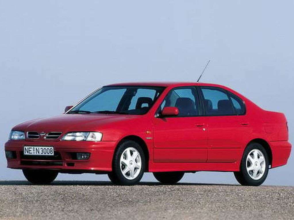 Bilmatter til Nissan Primera 1990 - 1996