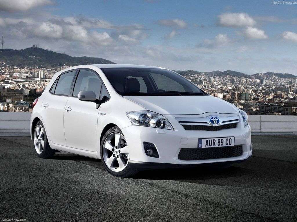 Bilmatter til Toyota Auris 2010 - 2013