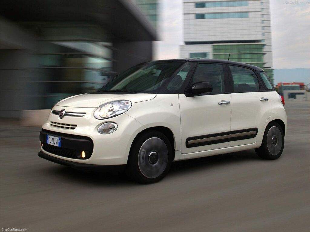 Bagasjeromsmatte til Fiat 500L 2012 - 2017