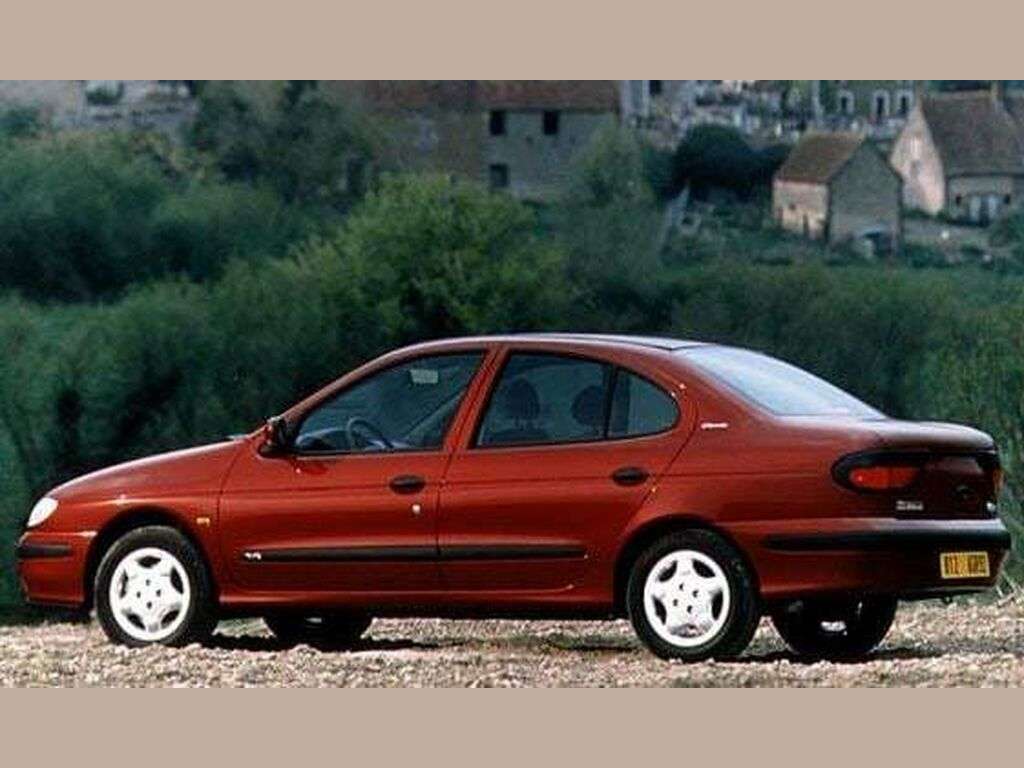 Bagasjeromsmatte til Renault Megane 1996 - 2002