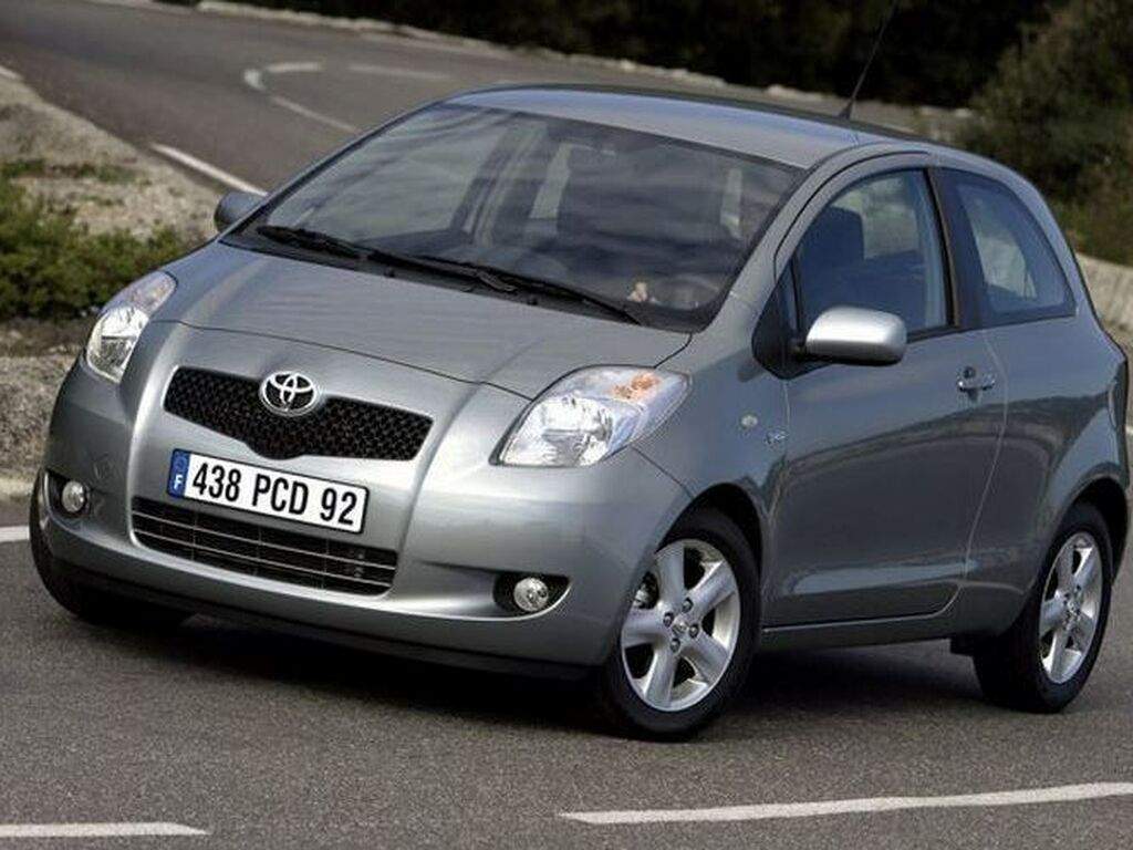 Bagasjeromsmatte til Toyota Yaris 2006 - 2011