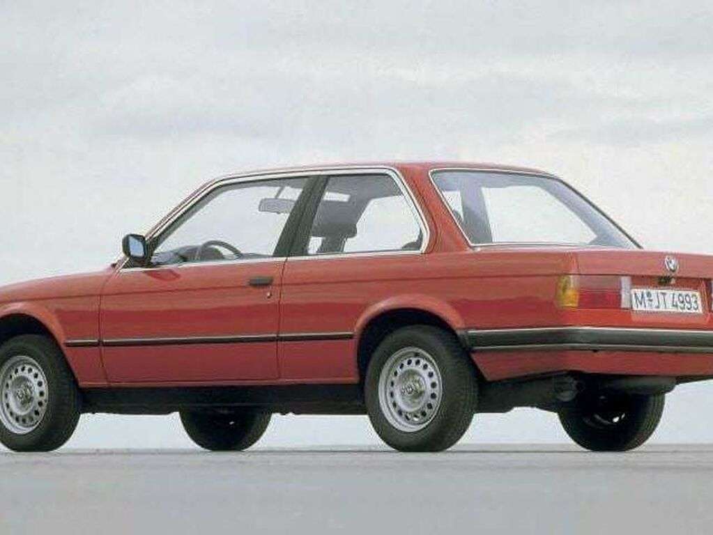 Bagasjeromsmatte til BMW 3-serie E30 1983 - 1994