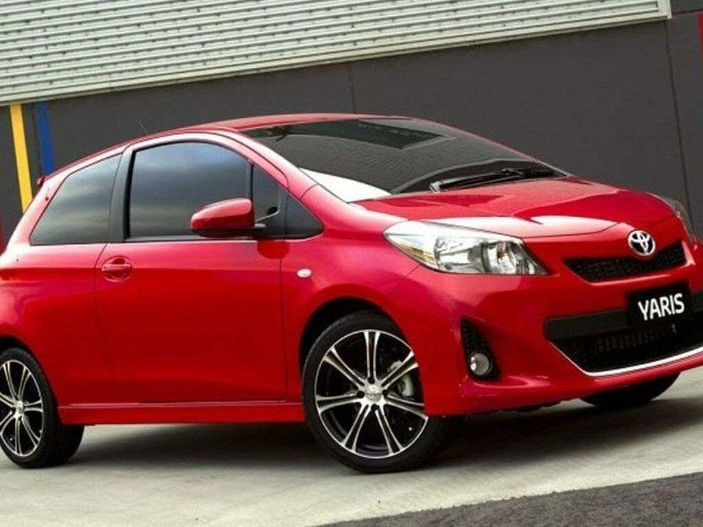 Bilmatter til Toyota Yaris 2011 - 2020