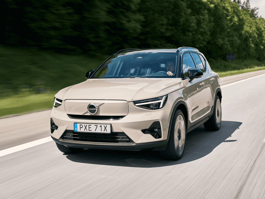 Bagasjeromsmatte til Volvo EX40 2024 - 2025